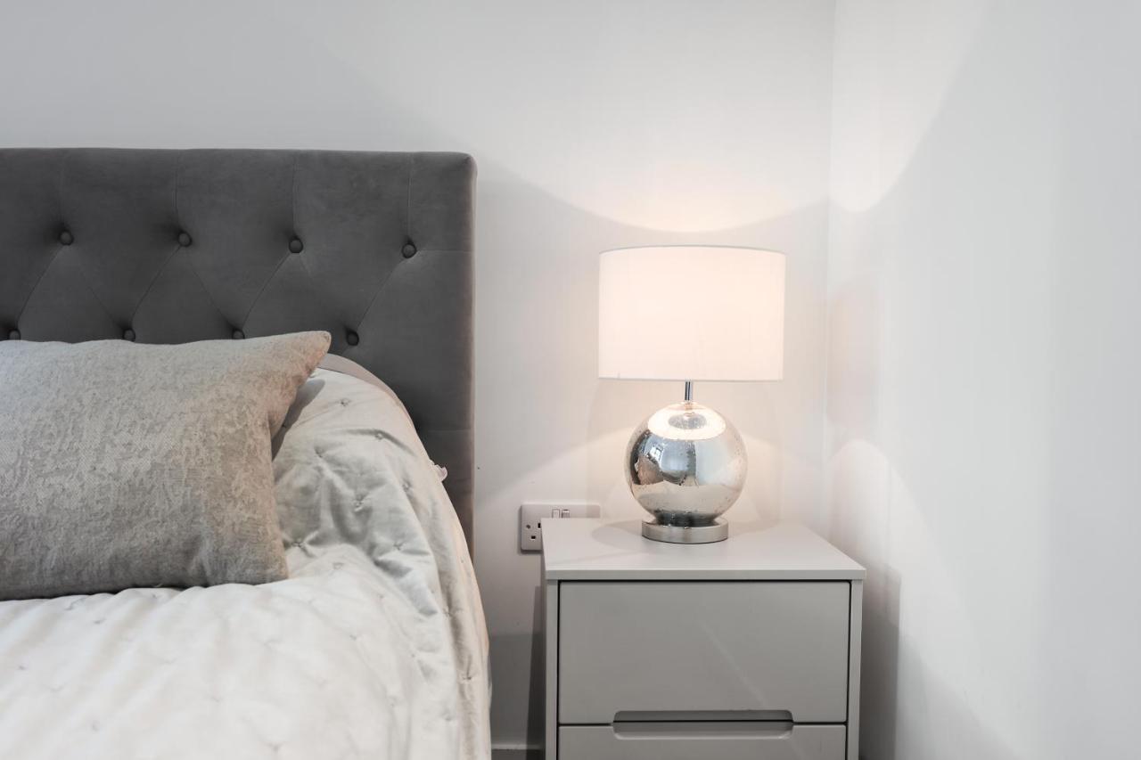 Cave Apartments Лондон Екстер'єр фото