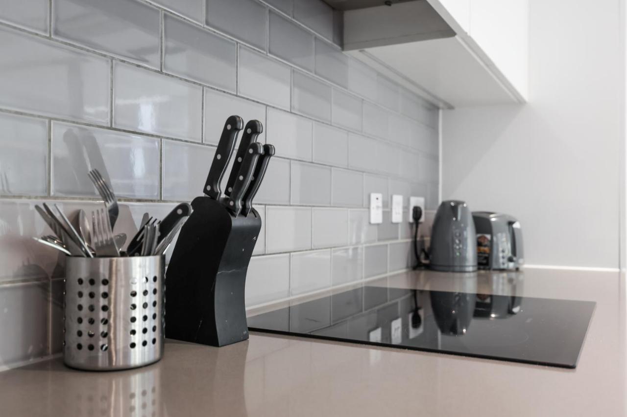 Cave Apartments Лондон Екстер'єр фото