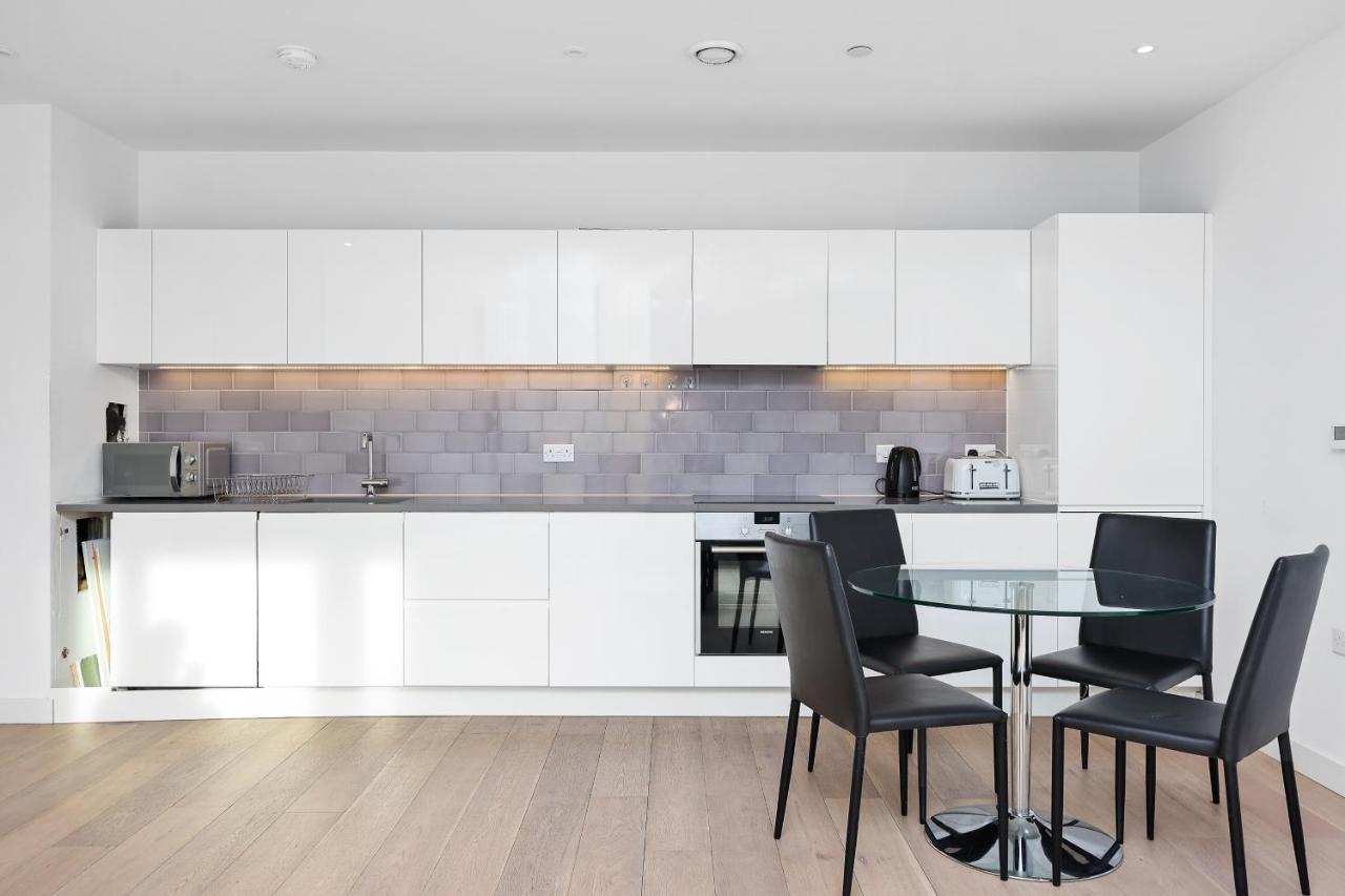 Cave Apartments Лондон Екстер'єр фото